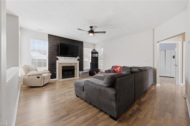 328 Hagenspring RD, Chesapeake, VA 23320