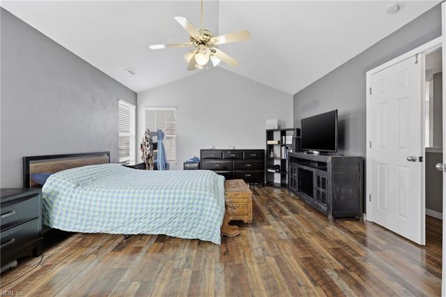 328 Hagenspring RD, Chesapeake, VA 23320