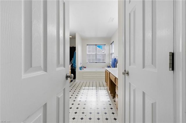 328 Hagenspring RD, Chesapeake, VA 23320