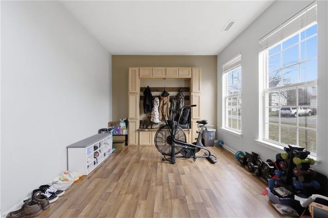 328 Hagenspring RD, Chesapeake, VA 23320