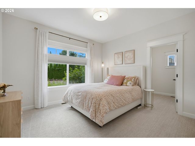 314 N 7TH St, Carlton, OR 97111