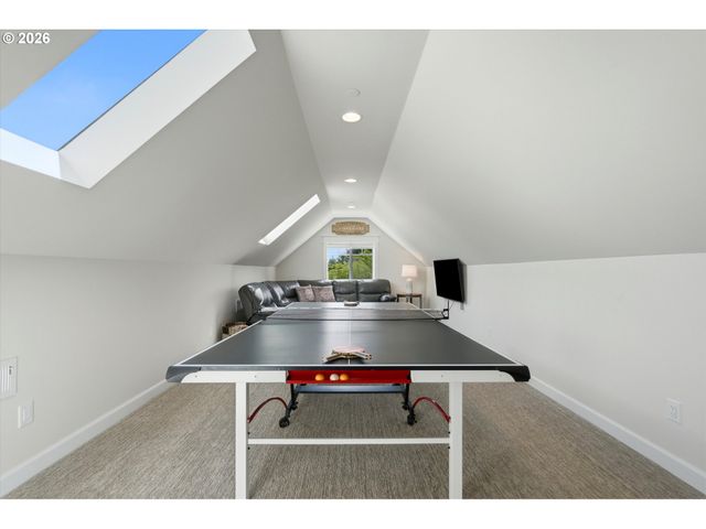314 N 7TH St, Carlton, OR 97111