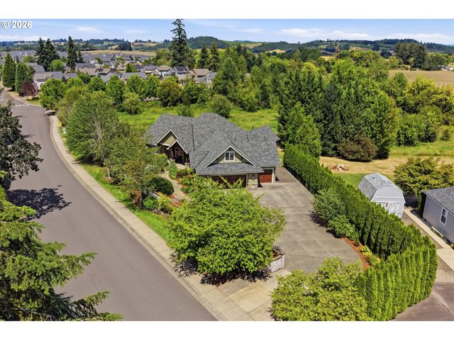 314 N 7TH St, Carlton, OR 97111
