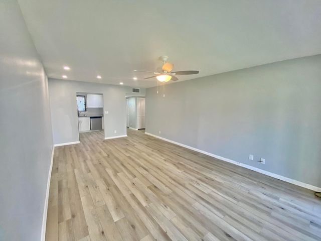 200 WATERWAY Drive S 208, Lantana, FL 33462