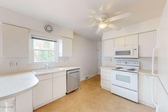 1130 Elton Avenue, Schenectady, NY 12309