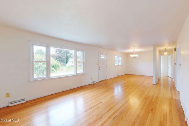 1130 Elton Avenue, Schenectady, NY 12309