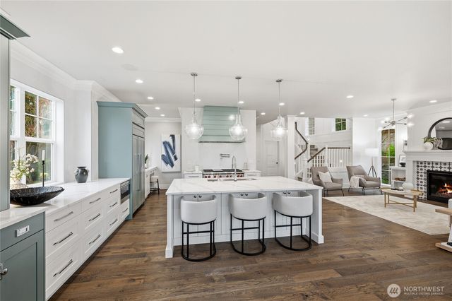 807 8th Avenue S, Kirkland, WA 98033