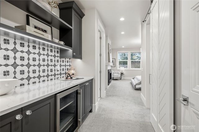 807 8th Avenue S, Kirkland, WA 98033