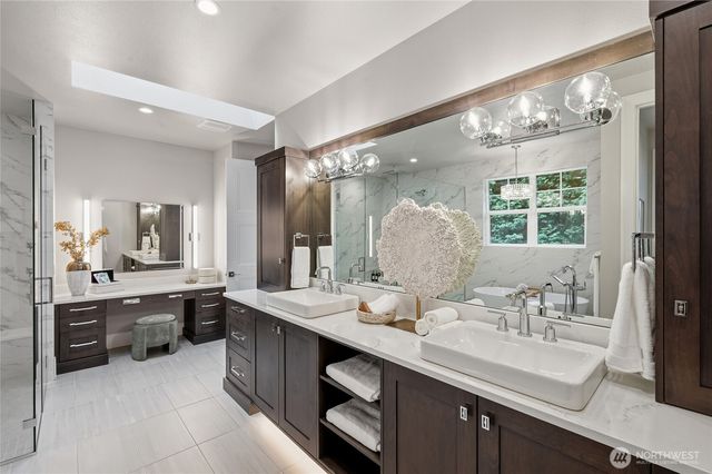 807 8th Avenue S, Kirkland, WA 98033