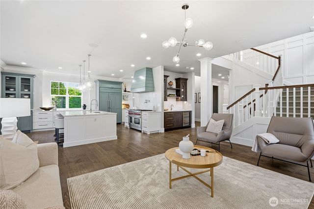 807 8th Avenue S, Kirkland, WA 98033