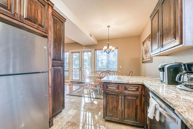 40722 Village Pass Ln, Shaver Lake, CA 93664