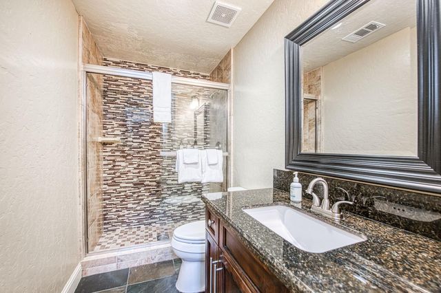 40722 Village Pass Ln, Shaver Lake, CA 93664