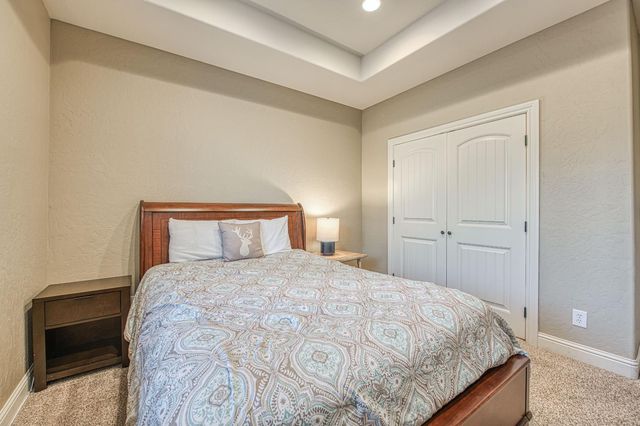 40722 Village Pass Ln, Shaver Lake, CA 93664