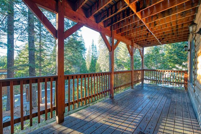 40722 Village Pass Ln, Shaver Lake, CA 93664