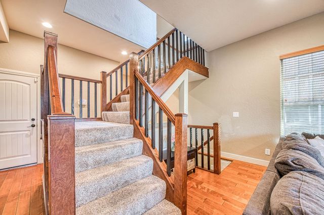 40722 Village Pass Ln, Shaver Lake, CA 93664