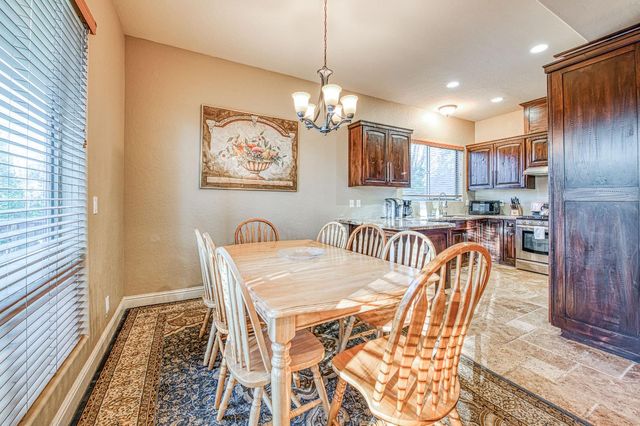 40722 Village Pass Ln, Shaver Lake, CA 93664