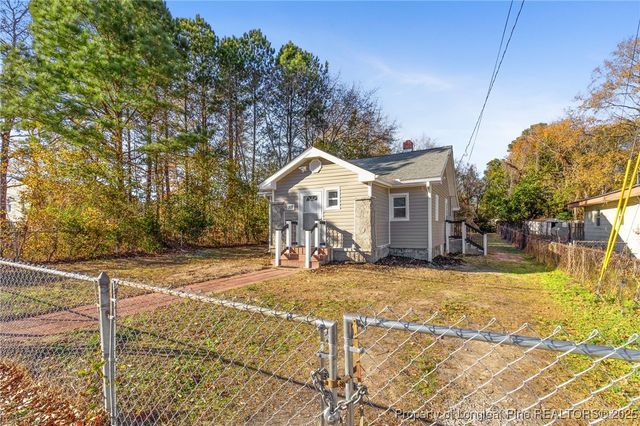 511 Eva Circle, Spring Lake, NC 28390