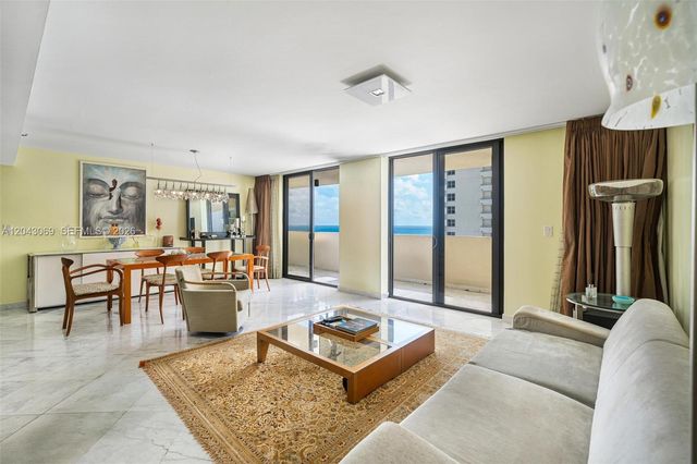 1623 Collins Ave PH1010, Miami Beach, FL 33139
