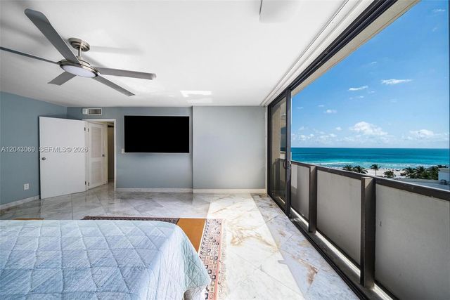 1623 Collins Ave PH1010, Miami Beach, FL 33139