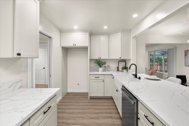 434 Finley St, Auburn, CA 95603