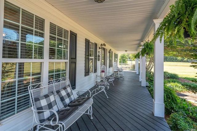 495 Hanley Road, Hull, GA 30646