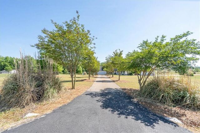 495 Hanley Road, Hull, GA 30646