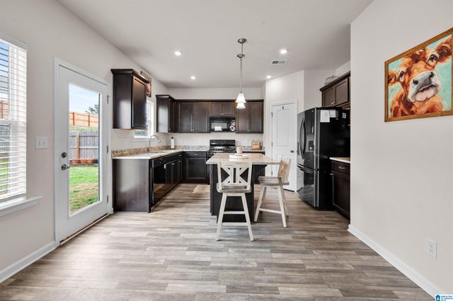 923 RIDGEWAY AVENUE, Columbiana, AL 35051