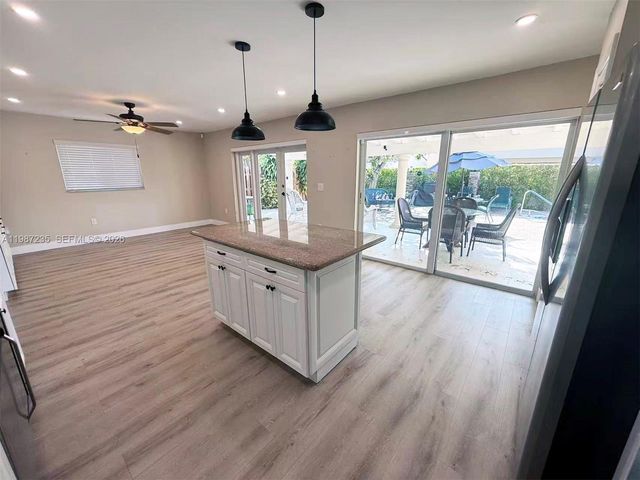 1804 SW 104th Ct, Miami, FL 33165