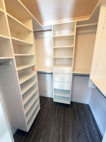 1804 SW 104th Ct, Miami, FL 33165