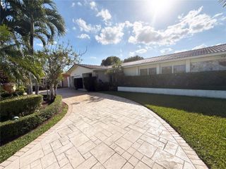 1804 SW 104th Ct, Miami, FL 33165