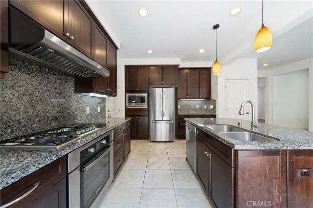 75 Emerald Clover, Irvine, CA 92620