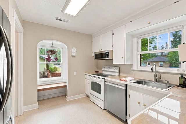 35 E 29th Ave, Spokane, WA 99203