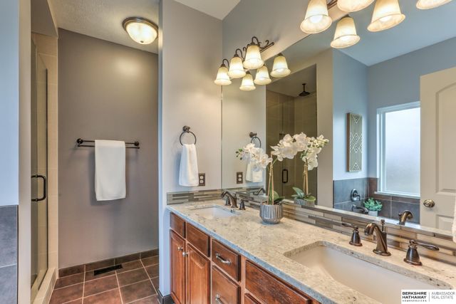 19625 Audrey Street, Gretna, NE 68028