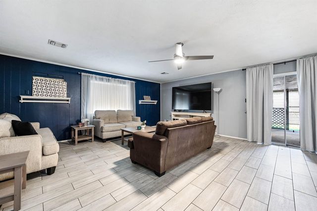 9914 Sumerlin Street, Houston, TX 77075
