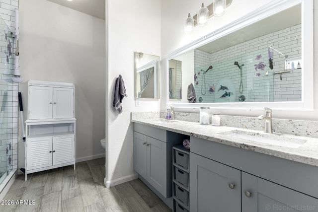 240 W ENSUENO Street, Gilbert, AZ 85233