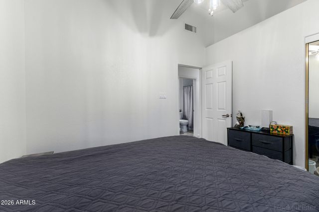 240 W ENSUENO Street, Gilbert, AZ 85233