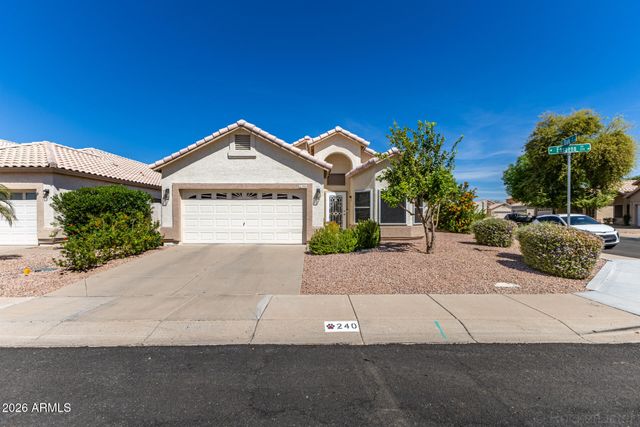 240 W ENSUENO Street, Gilbert, AZ 85233