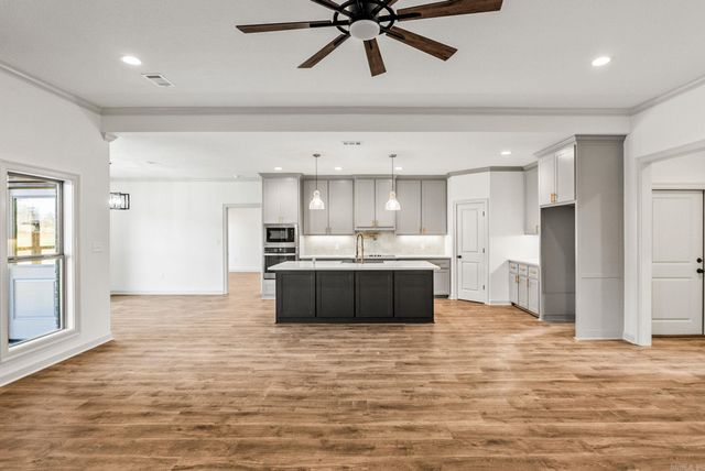 7 Neva Ridge, Greenbrier, AR 72058