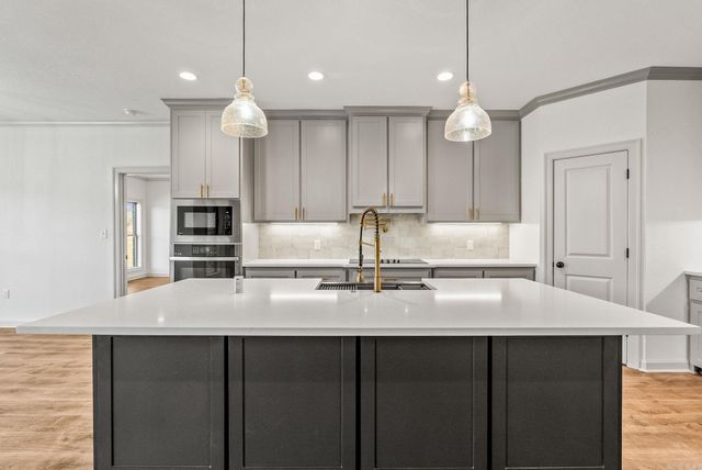 7 Neva Ridge, Greenbrier, AR 72058