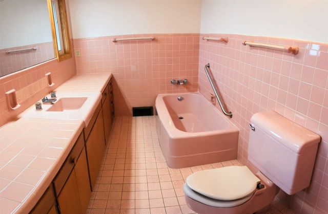 2250 70th Street, Windsor Heights, IA 50324