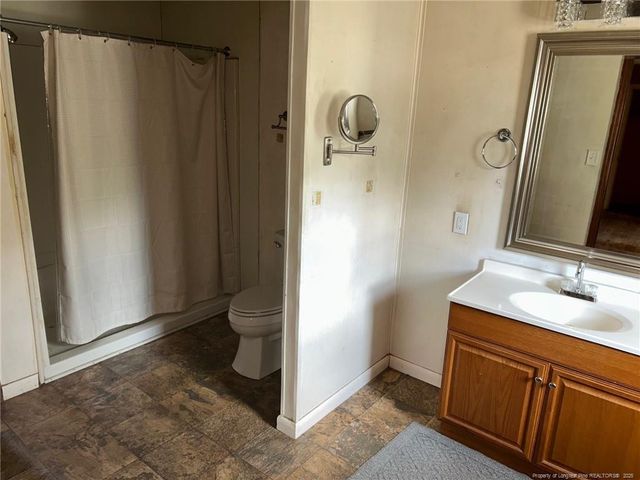 103 Lamont Street, Raeford, NC 28376