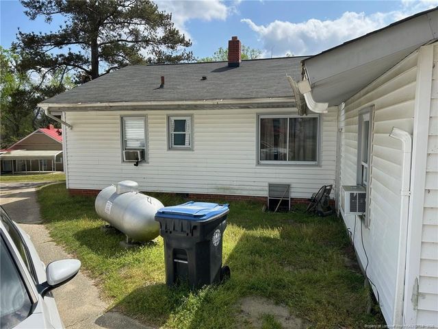103 Lamont Street, Raeford, NC 28376