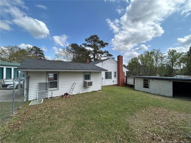103 Lamont Street, Raeford, NC 28376