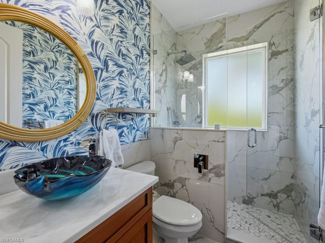 366 Grapewood CT, Marco Island, FL 34145