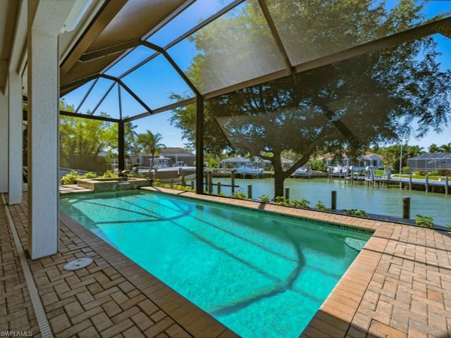 366 Grapewood CT, Marco Island, FL 34145
