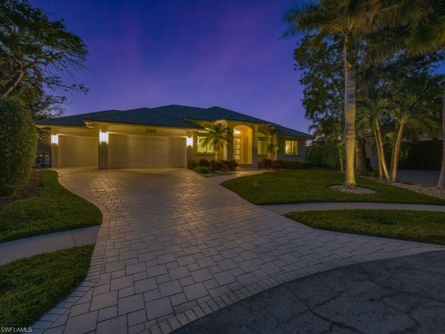 366 Grapewood CT, Marco Island, FL 34145