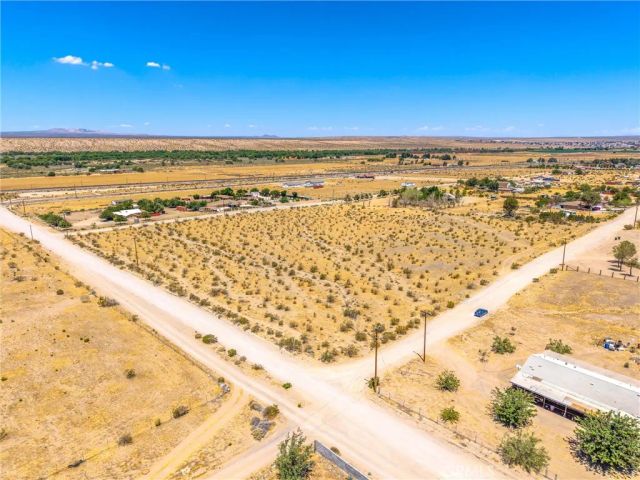123 Cardigan Rd, Oro Grande, CA 92368