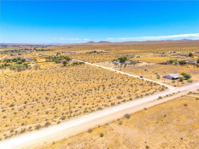 123 Cardigan Rd, Oro Grande, CA 92368