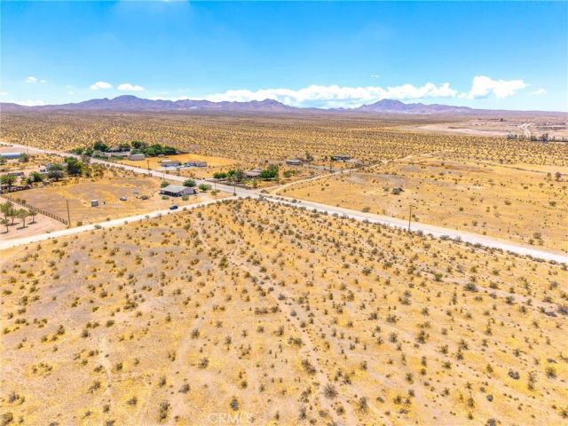 123 Cardigan Rd, Oro Grande, CA 92368