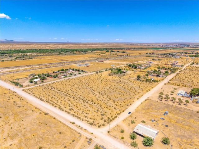 123 Cardigan Rd, Oro Grande, CA 92368